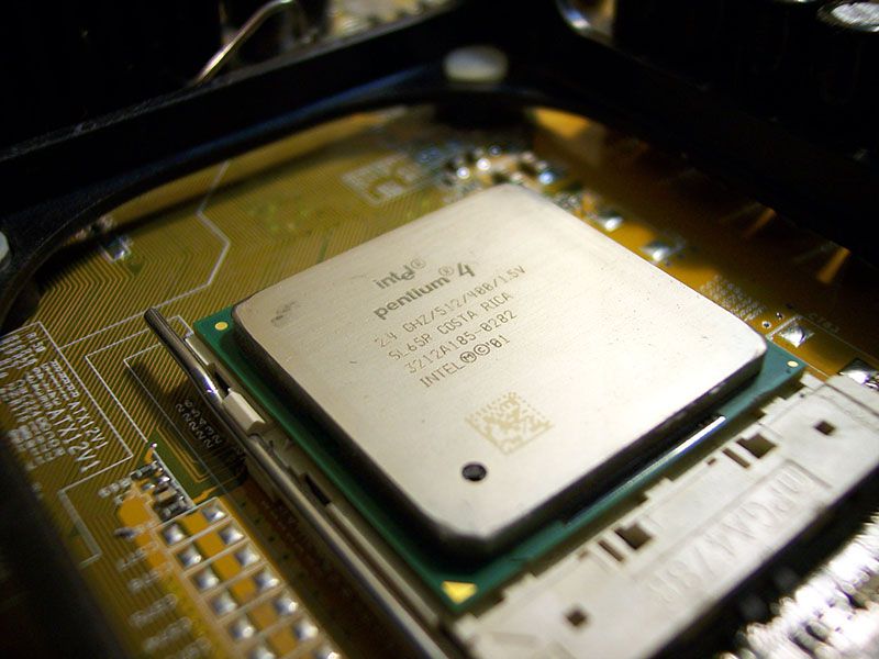 CPU Intel Pentium 4 32-bit