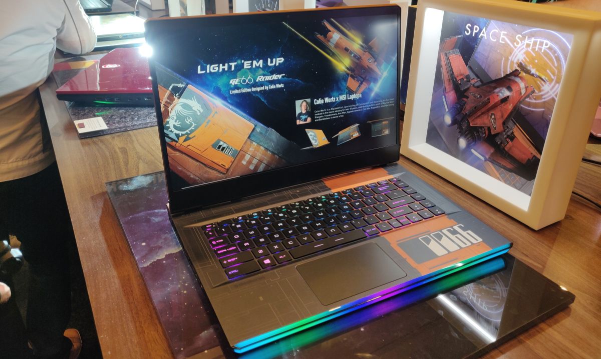 Laptop MSI Gaming GE66 Raider (11UH211VN) (i7 11800H/32GB RAM/2TB SSD