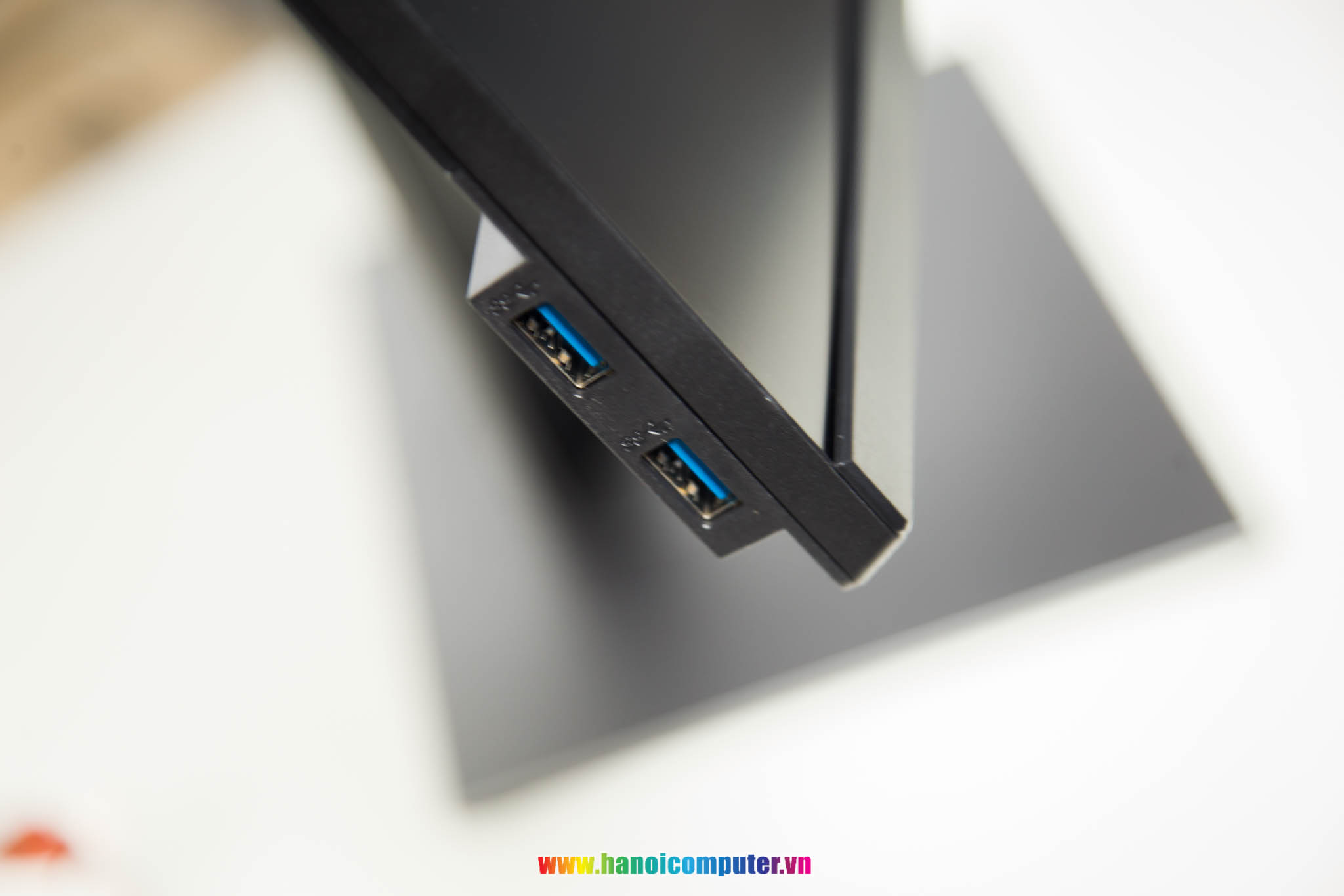 Cổng USB Dell P2719H
